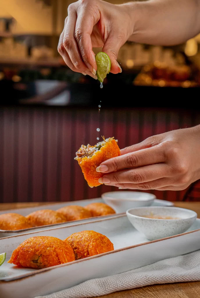 empanadas hechas en restaurante Barranquilla de Spinning Center Club